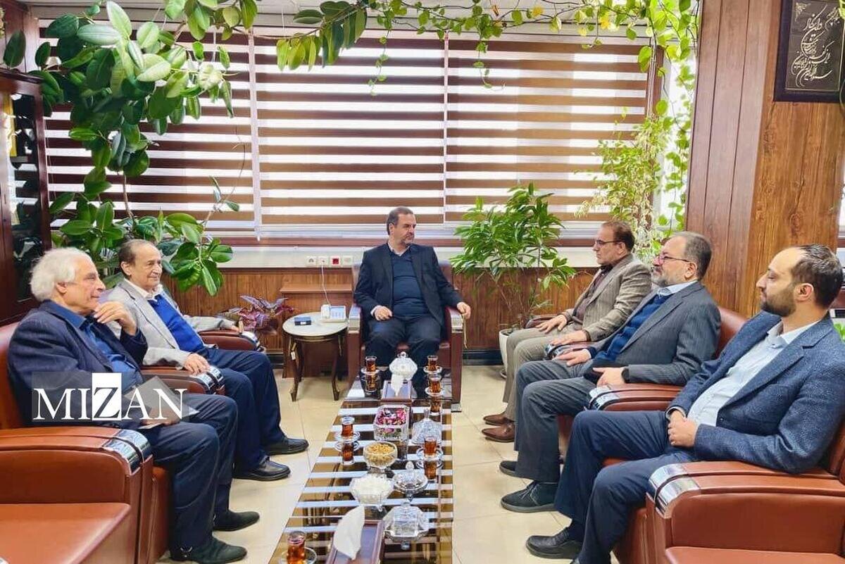 رئیس سازمان نظام پزشکی: سازمانهای بیمهگر باید نقش قانونی خود را بهدرستی ایفا کنند