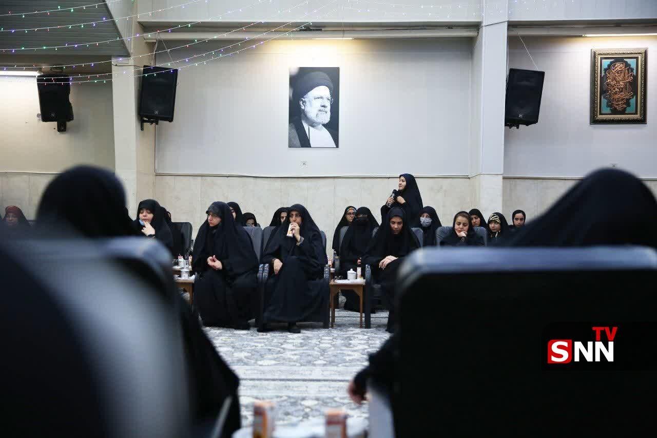 مخالف بی حجابیِ منجر به ناهنجاری اجتماعی هستیم