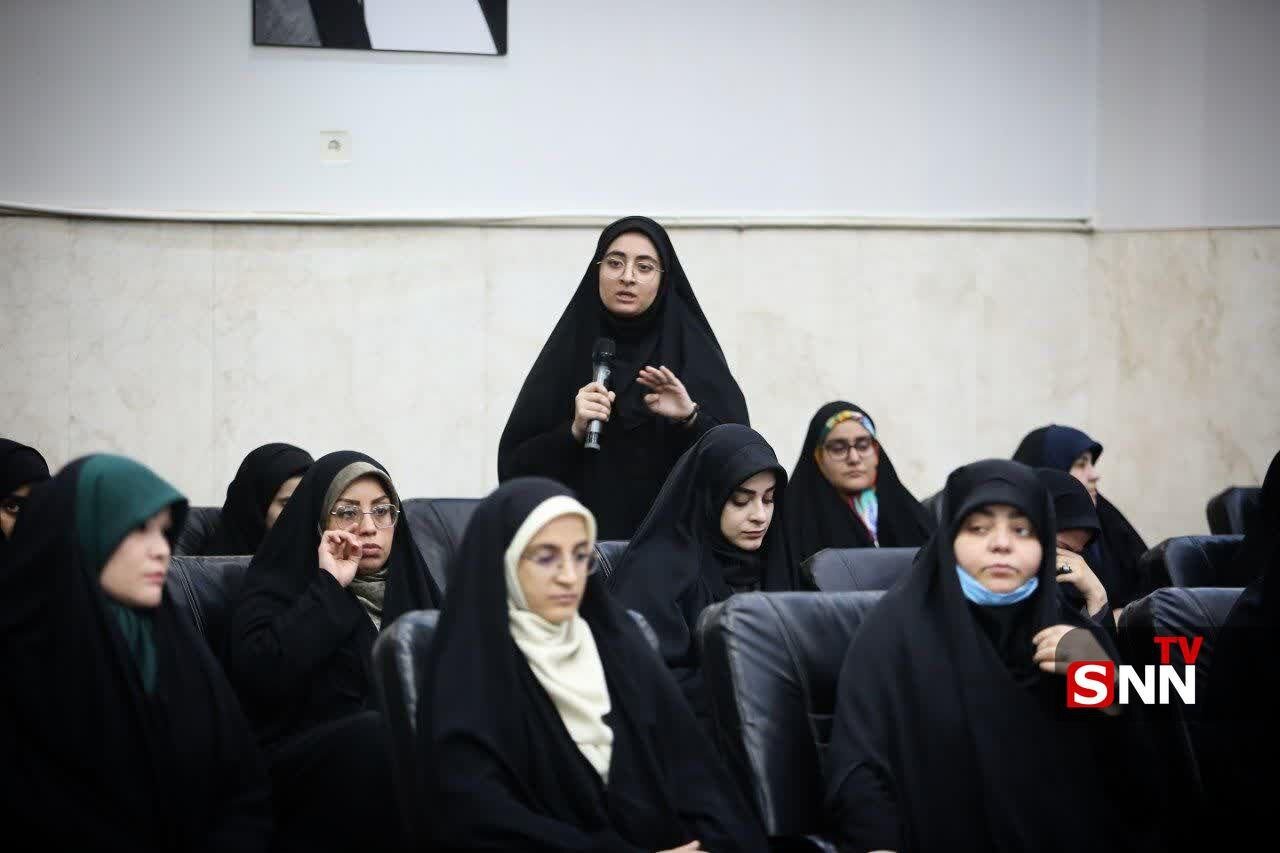 مخالف بی حجابیِ منجر به ناهنجاری اجتماعی هستیم