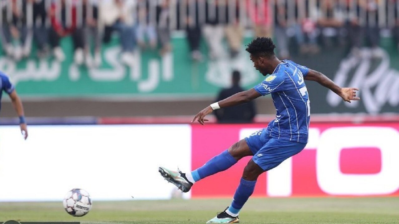 اندونگ برای فسخ با استقلال محکم کاری کرد