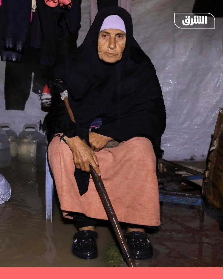 عکس/ آوارگان غزه زیر باران و آبگرفتگی