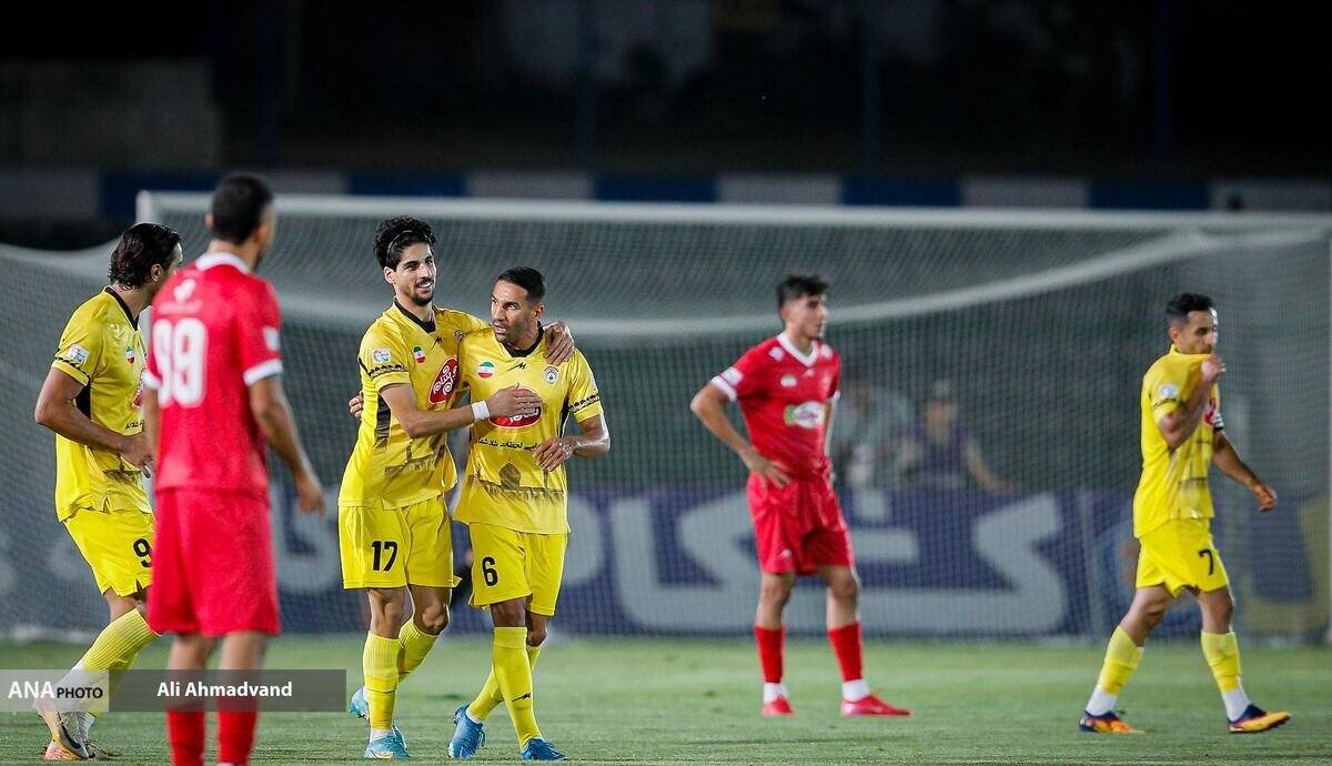 مسعود ریگی در فجرسپاسی صدتایی شد؛ اسماعیلی هم ۵۰ تایی