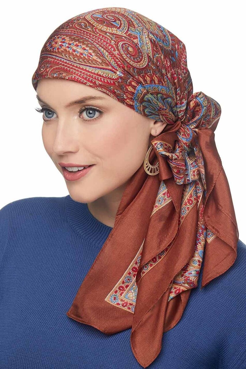 ترندهای لباس و اکسسوری ۲۰۲۶ ؛ از کیف تا روسری، اکسسوری‌های جسور و خلاق