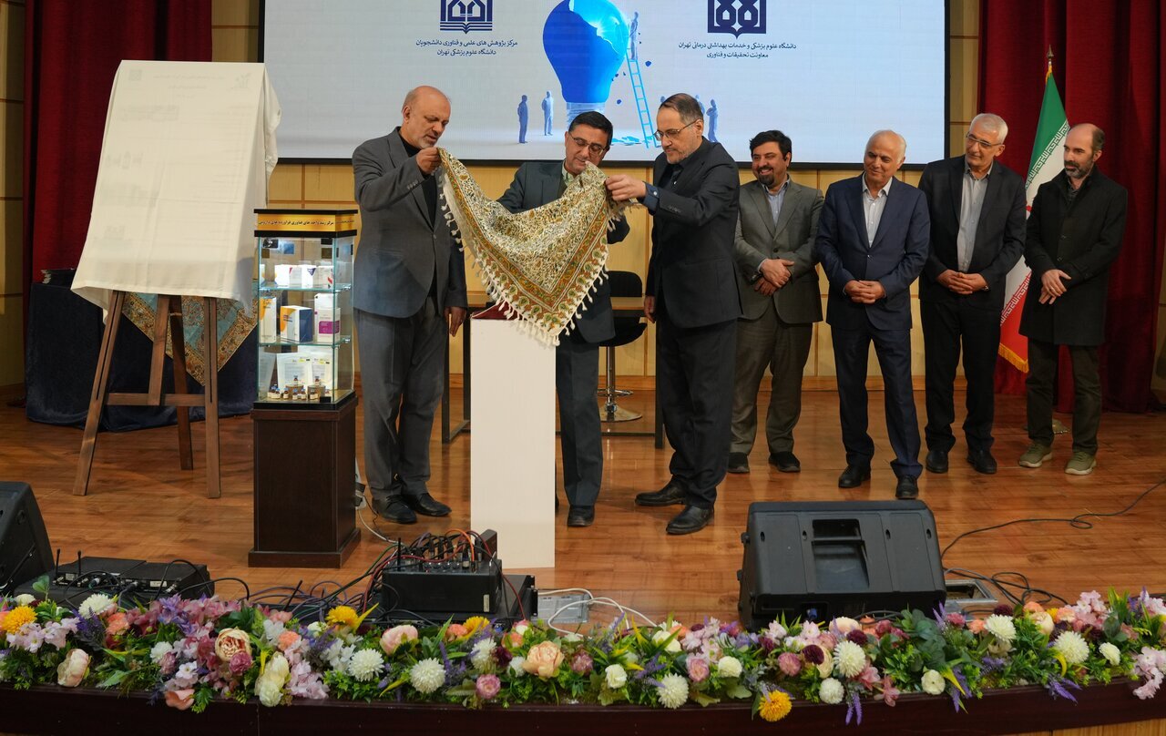 این ۱۲ دارو، کلا ایرانی شدند | حذف ارزبری ۱۲ همتی با تولید اولین داروی استنشاقی بیهوشی