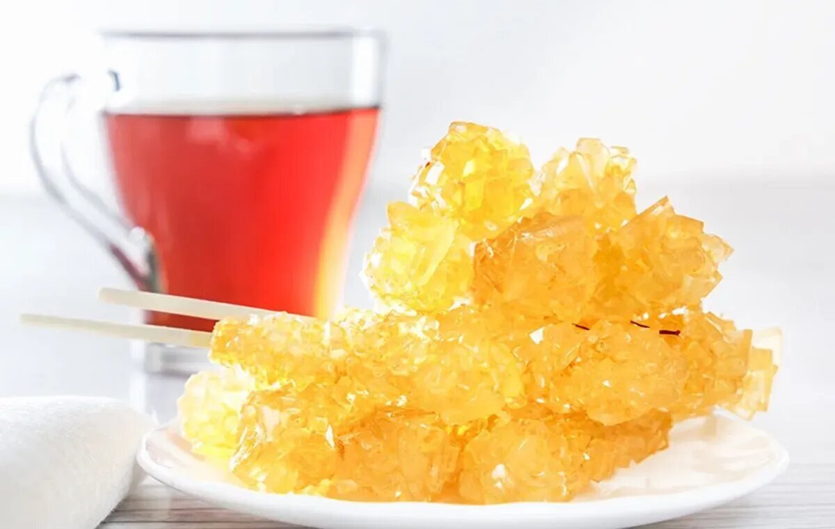 دادن نبات داغ به نوزاد یک ماهه خطرناک است؟ | پیشگیری و نکات مهم