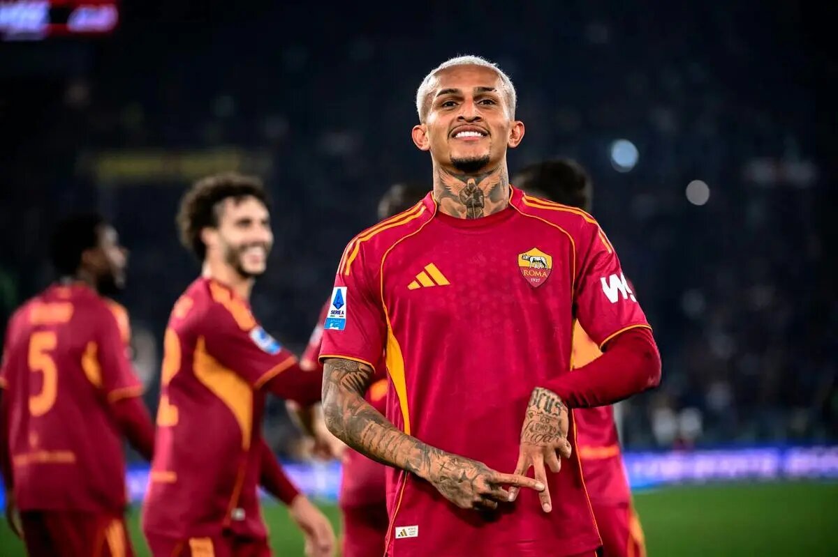 رم برد و در کورس مدعیان ماند