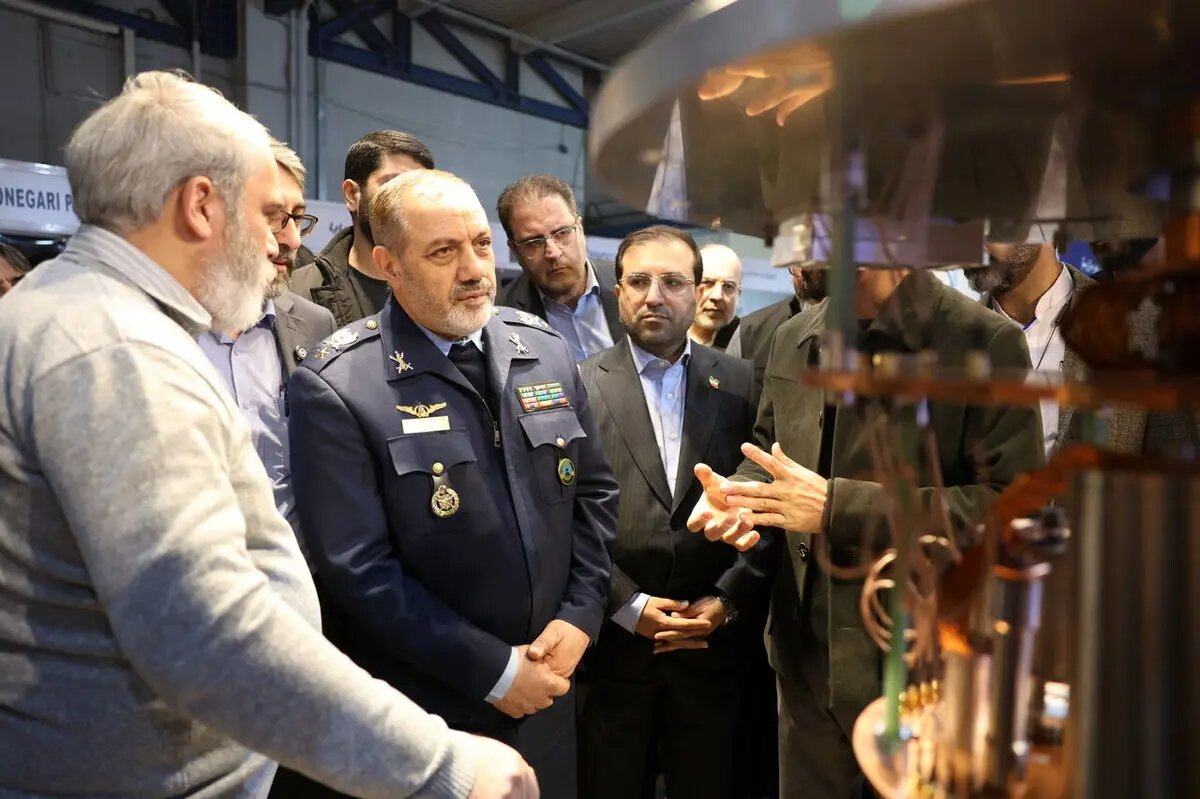 تأکید وزیر دفاع و پشتیبانی نیروهای مسلح بر همکاری دوطرفه با شرکتهای فناور