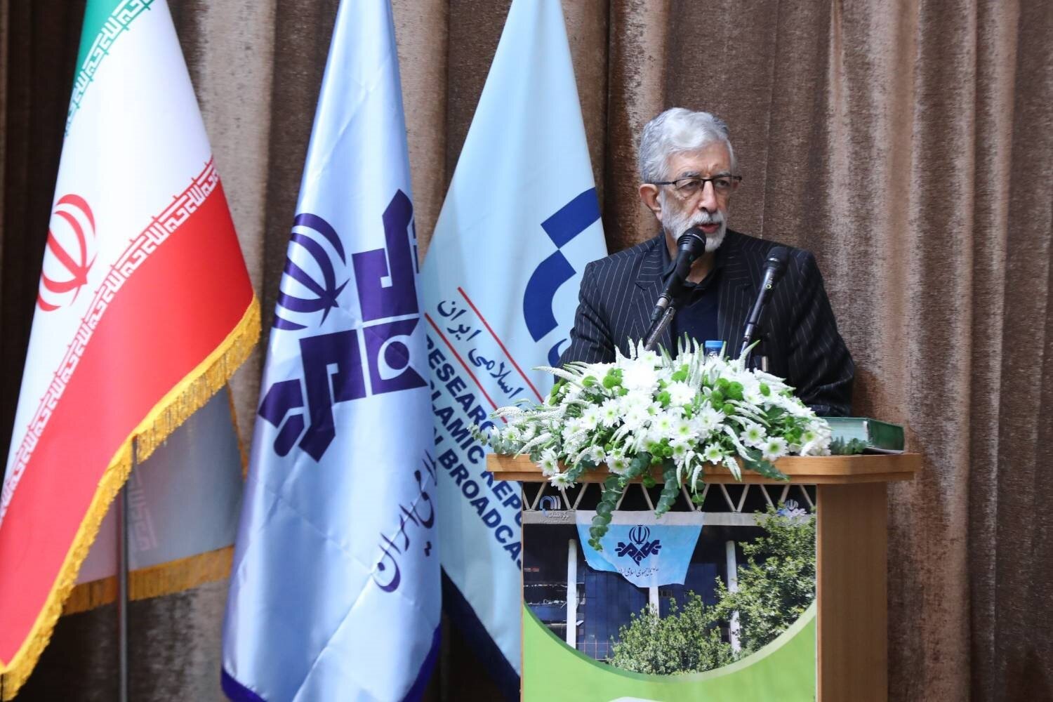 پذیرش مخاطب ۷۰ درصدی صداوسیما برای برخی سخت است/ بگذارید در غم و ناراحتی باقی بمانند