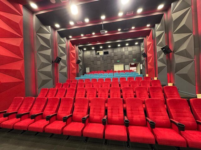 پروژکتورهای بیکیفیت جان سینماها را میگیرد