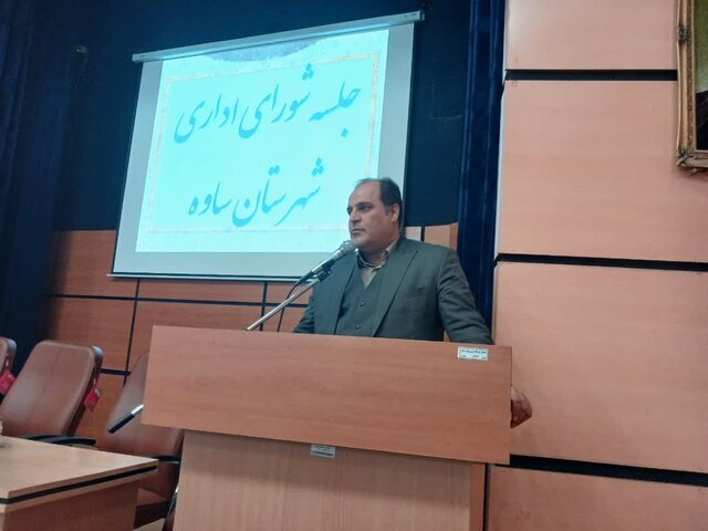 برخی سودجویان داخل کشور معیشت مردم را به گروگان گرفتهاند