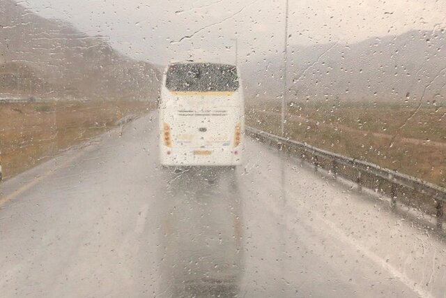 محورهای شریانی جنوب فارس بدون مشکل است/ انسداد موقت ۳ محور روستایی