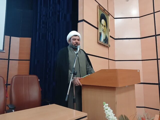سبزی: احتکار و گرانفروشی همراهی با دشمن است