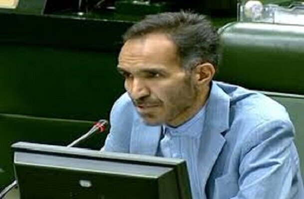 بیات: بودجه فرهنگی نه تنها نباید کاهش یابد، بلکه باید ارتقا پیدا کند