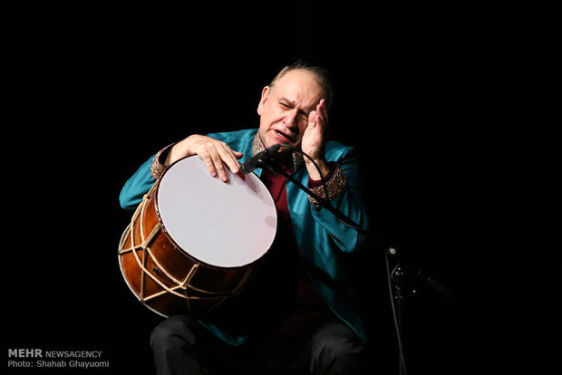 نغمههای آذربایجانی وحید اسداللهی را در تالار وحدت بشنوید