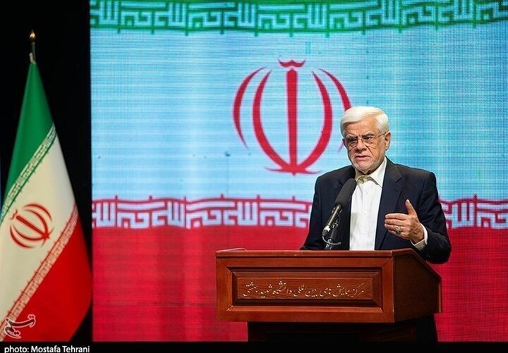 واکنش عارف به حادثه واژگونی اتوبوس در محور نطنز-اصفهان