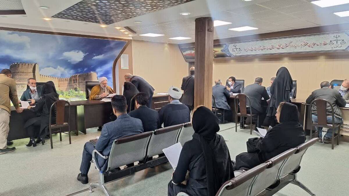 مسئولان قضایی لرستان با ۱۱۹ نفر از مردم به صورت حضوری و الکترونیک دیدار کردند
