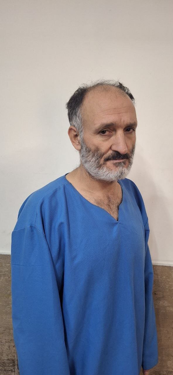 انتشار چهره سارق حرفه‌ای داخل خودرو؛ شکات متهم به پایگاه هفتم پلیس آگاهی مراجعه کنند