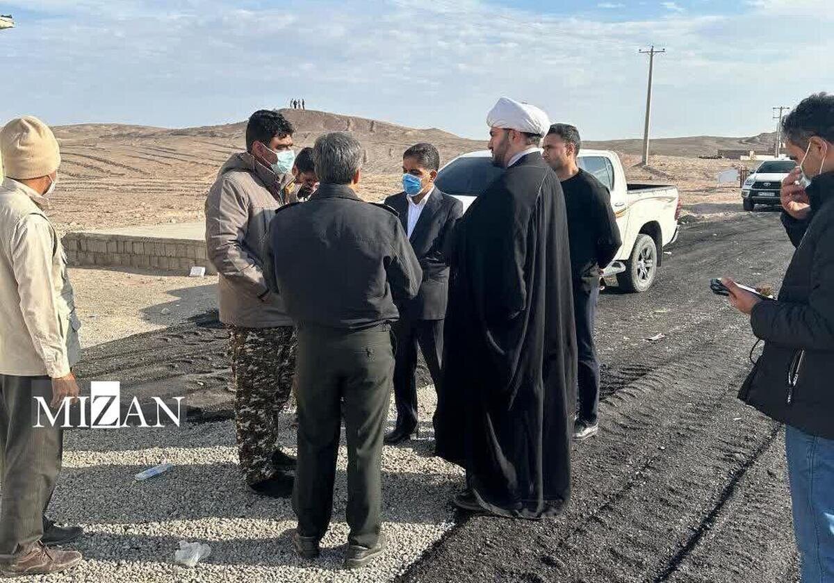 بازدید میدانی مسئولان قضایی کرمان از ایستوبازرسی فهرج/ دستورهای فوری برای شناسایی عاملان شهادت ۳ نفر از ماموران انتظامی