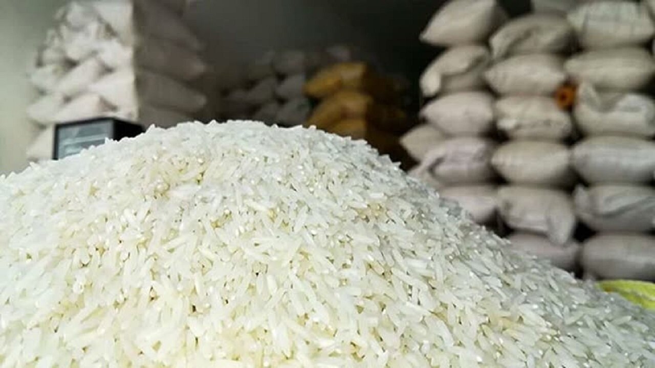 توزیع ۷۶ تن برنج خارجی تنظیم بازاری در ساری