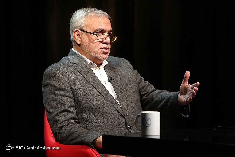 فتحاللهزاده: استقلال هنوز یکی از مدعیان قهرمانی است