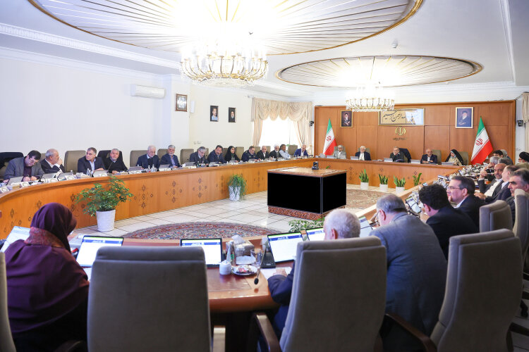 پزشکیان: سقف یادگیری دانش‌آموزان محدود و محصور نشود