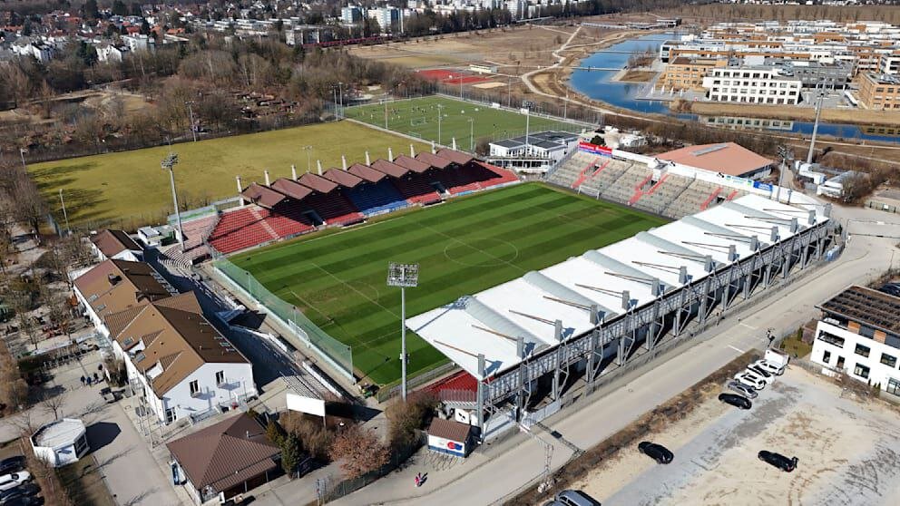 بایرن برای تیم زنانش استادیوم خرید