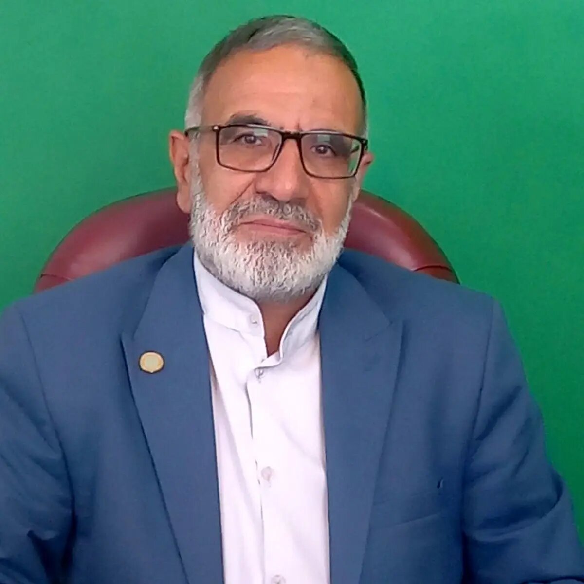 کارگران در خط مقدم سامانه انبارها/ قانون فقط به کارگر سخت‌گیری می‌کند