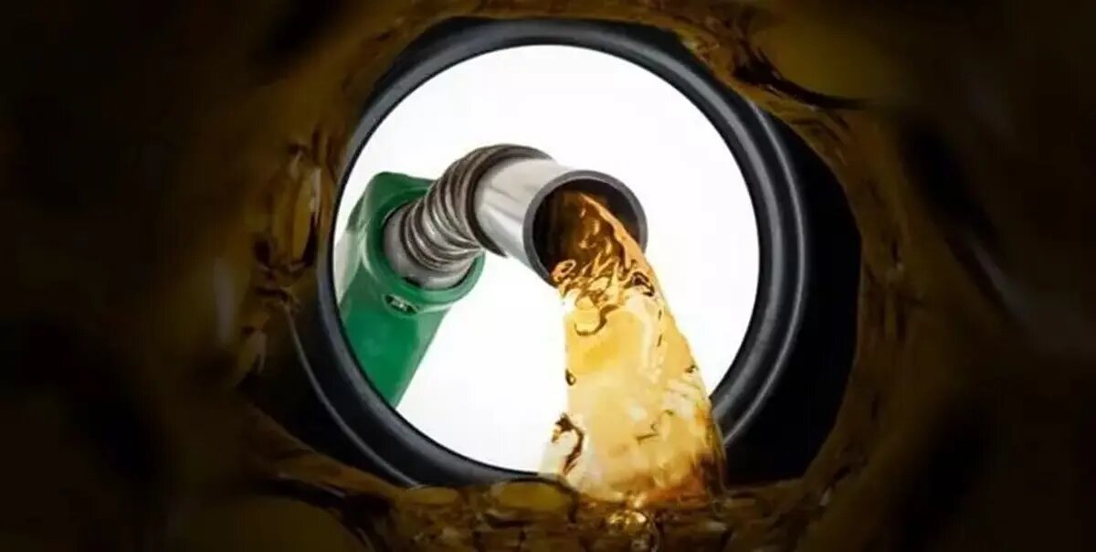 ۳ هزار لیتر بنزین دپو شده در قلعه‌گنج کشف شد