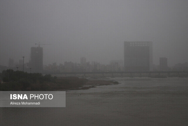 هوای ۱۰ شهر خوزستان در وضعیت «قرمز»/ ۵ شهر «پاک» شدند