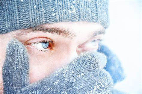 چگونه از خشکی چشم در هوای سرد زمستان پیشگیری کنیم؟