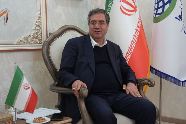 استاندار آذربایجان غربی: ارتباط مستقیم صادرکنندگان مسیر توسعه تجارت با اندونزی است