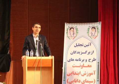 مدیرکل آموزش و پرورش لرستان: تمرکز اصلی مدیریت استان بر ایجاد آرامش و ثبات بوده است