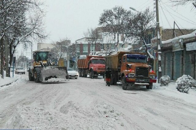 آمادگی شهرداری همدان برای برفروبی معابر/ نمکپاشی معابر به میزان لازم انجام شده