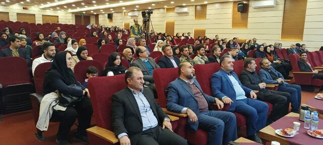 تجربه شادی بدون موبایل با جشنواره قصهگویی کانون در مازندران