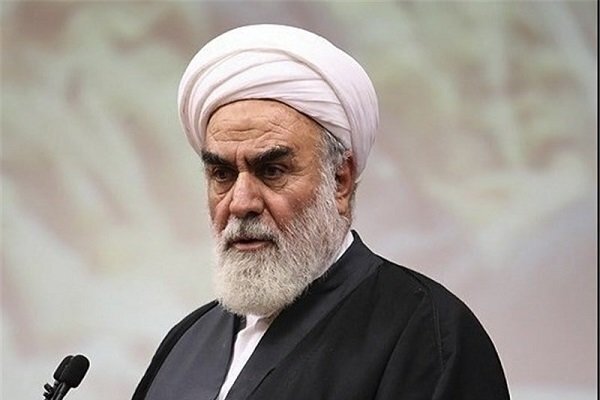 گلپایگانی: صحن حضرت زهرا(س) نشان ارادت ملت ایران و عراق به اهل بیت است