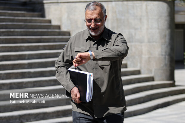 زاکانی: بالغ بر ۲۵۰۰ اتوبوس فعال در تهران داریم