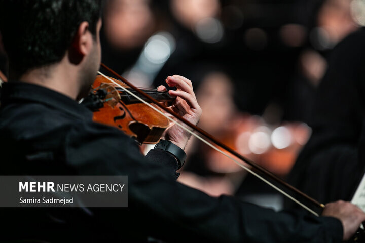 از توصیه یک نوازنده برای «فرار» تا «پنیک شدن» معین زد!
