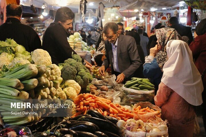 گرانی در شب یلدا؛ سنت‌های دیرینه فارسی‌ها قربانی افزایش قیمت‌