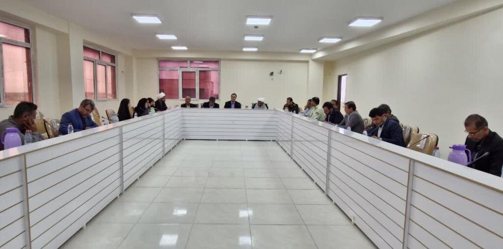فرماندار تنگستان: زیرساخت‌های آموزشی بهبود یابد
