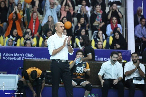 محمدیراد: مهرگان پتانسیل بازیهای بهتر را دارد/لیگ والیبال فرسایشی است
