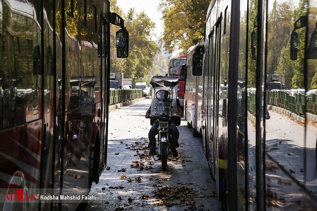 واکنش پلیس راهور به پیشنهاد سخنگوی شهرداری تهران درباره تعیین‌تکلیف مسئول اداره خطوط اتوبوس‌های تندرو؛ نظارت با ماست تجهیز با شما
