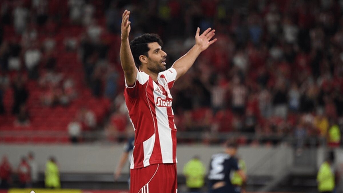 رهبری خط حمله المپیاکوس به طارمی رسید