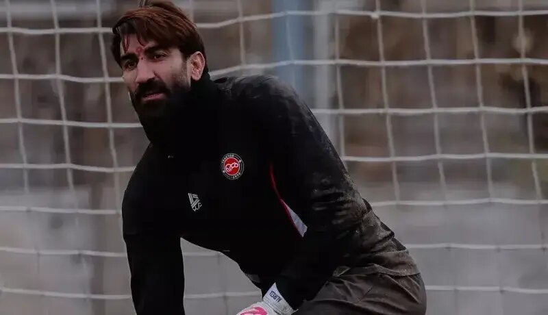 نگاه خاص بیرانوند به پرسپولیس - تراکتور