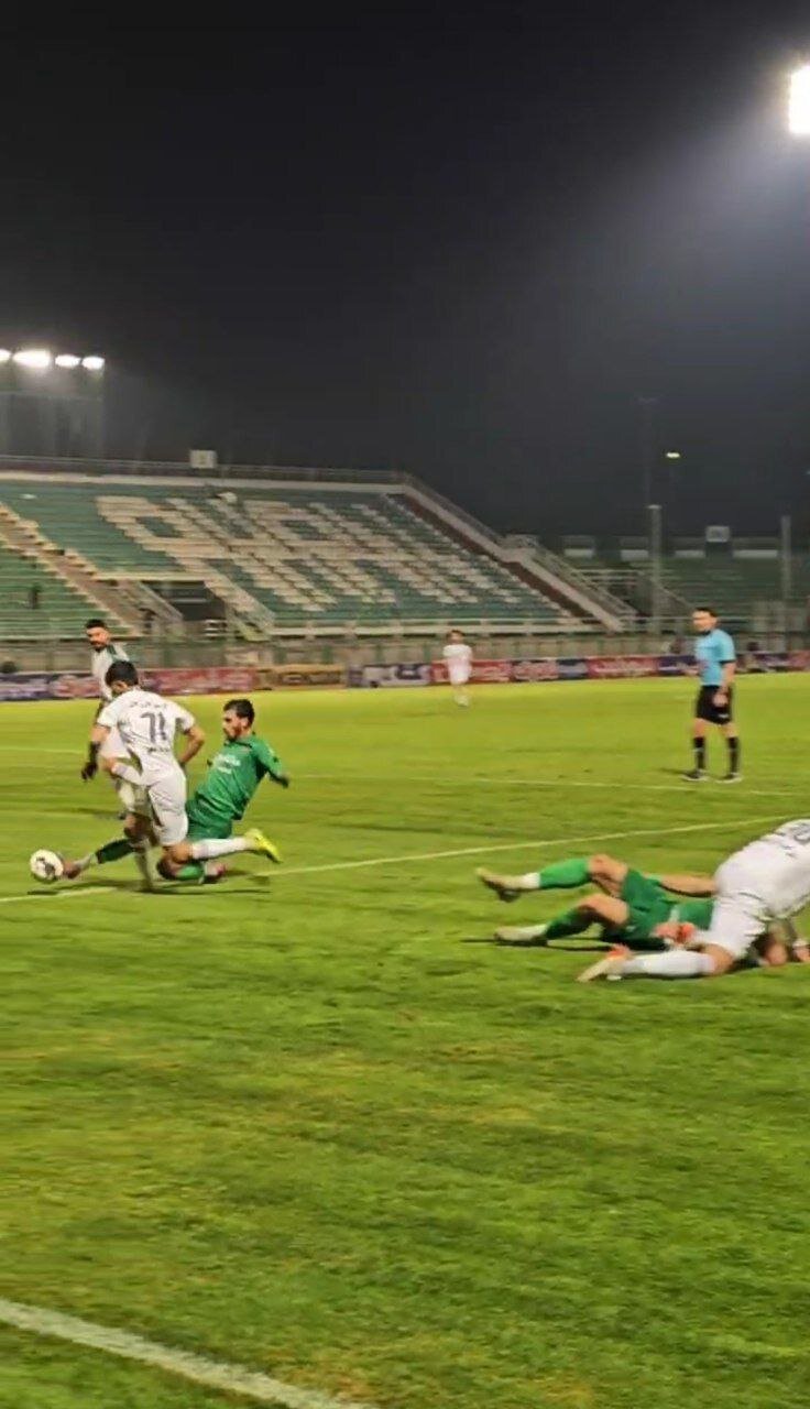 تصمیم عجیب جنگی در سردترین بازی لیگ برتر