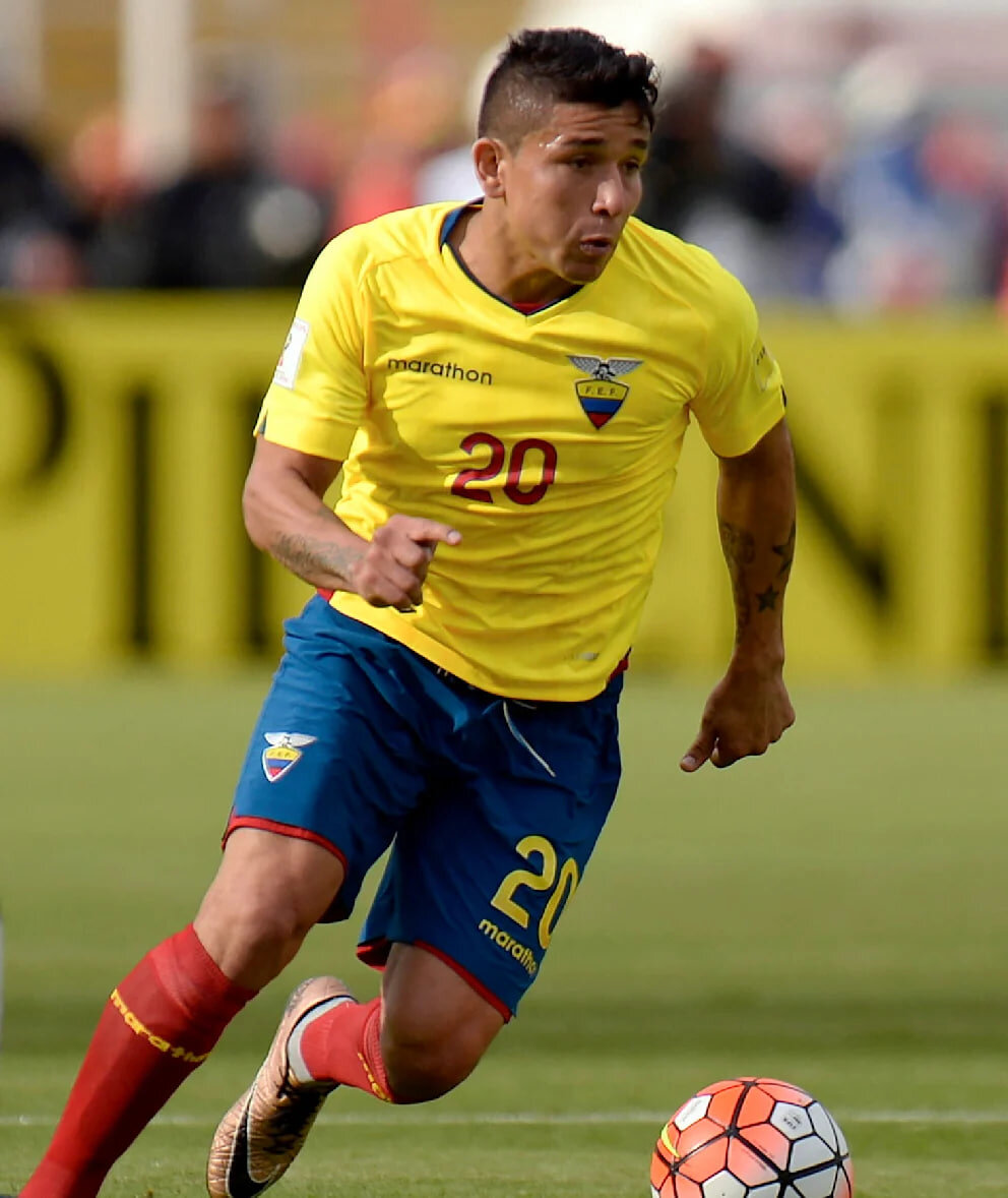 حادثه ترسناک؛ قتل بازیکن اکوادوری به ضرب گلوله!