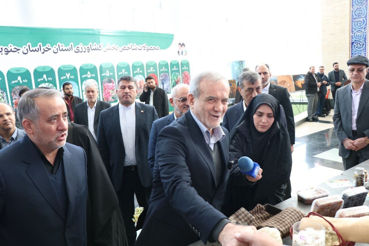 عکس/ سفر رئیس‌جمهور به استان خراسان جنوبی