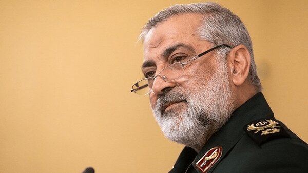 سردار شکارچی: پس از جنگ اخیر حتی لحظهای تولید موشک تعطیل نشد