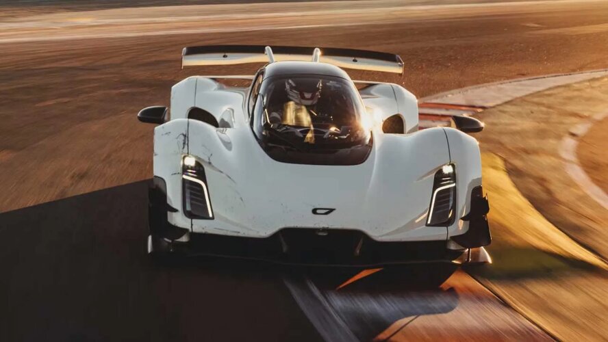 رکوردشکنی زینگر 21C در پیست لاگونا سکا و تحقیر کونیگزگ!