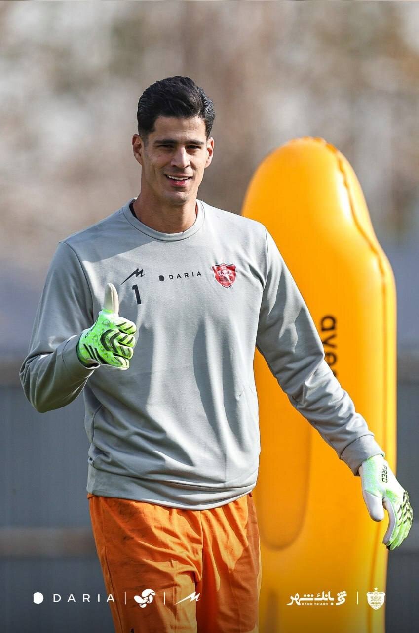 دوئل نیازمند و بیرانوند در حد جام جهانی!