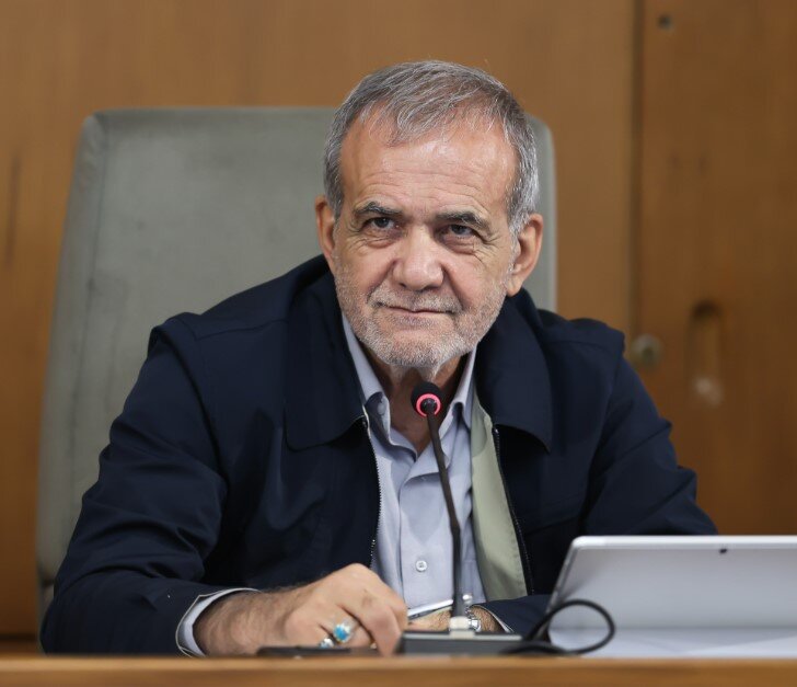 روایت سعید آجورلو از جلسه سه ساعته پزشکیان با احزاب و فعالان سیاسی